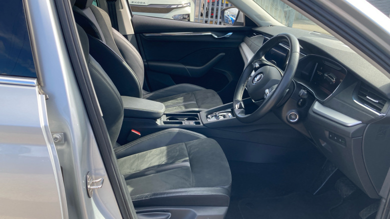 Skoda Octavia 1.4 TSI iV SE L DSG 5dr Estate